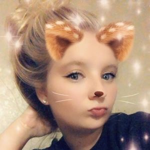 Meet your Posher, Stephanie